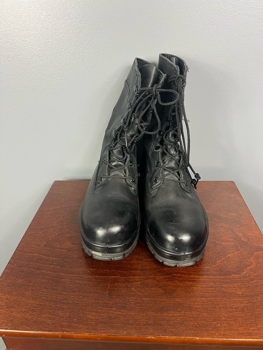 Military grade Black lace up oil resistant combat boots